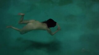 Mary-Louise Parker Nude on Weeds s08e04