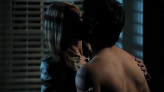 Emily VanCamp in Underwear on Revenge s01e12