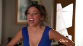 Sofia Vergara Cleavage on Modern Family s03e13