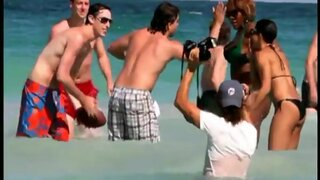 Serena Williams video of her in Bikini playing football in the water