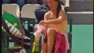 Jelena Jankovic Changes her Panties on the Court