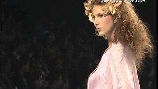 Models Nude on the catwalk, lots of vids