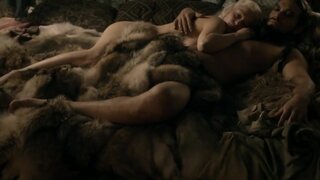 Emilia Clarke and others Nude on Game of Thrones s1e3