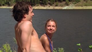 Emily VanCamp in Bikini on Everwood s01e07