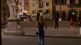 Kristen Bell Looking Good in When in Rome