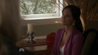 Minka Kelly Cleavage on Parenthood S1e6a