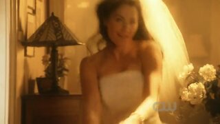 Erica Durance on Smallville S9e14