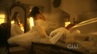 Erica Durance on Smallville S9e14