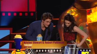 Kristen Stewart Looking Good at 2009 MTV Movie Awards