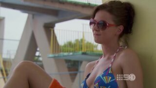 Anna Hutchison Nipple Slip in Underbelly s02e06