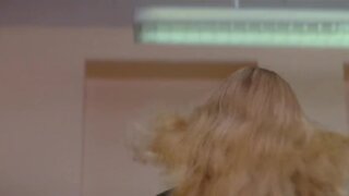 Heather Graham Nude scenes in Boogie Nights
