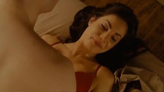 Carly Pope Nude and Screwing in Young People Fucking