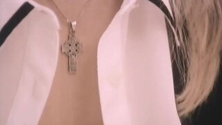 Cassandra Ciangherotti Undressed from behind in Hasta El Viento Tiene Miedo