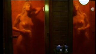 Cindy Leadbetter Undressed and touching herself in Amanti miei
