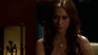 Jennifer Love Hewitt Showing Cleavage on The Ghost Whisperer S3 E3