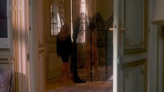 Alexandra Winisky Completely Nude in Lange noir