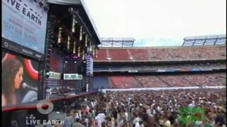 Alicia Keys Performance at Live Earth in Super Hot Pink Dress