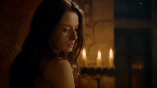 Louise Pasteau Topless on La commanderie s01e07e08