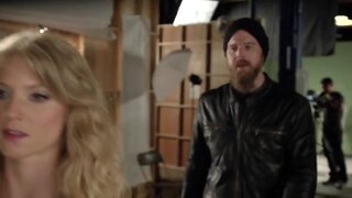 Lexi Sakowitz and Winter Ave Zoli Nude and Skimpy on Sons of Anarchy s05e02