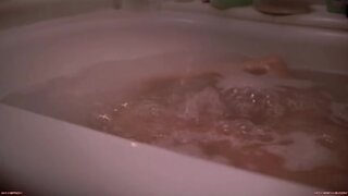 Felicity Huffman Nude in the Bathtub in Transamerica