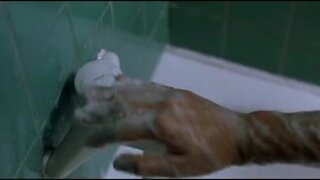 Fanny Gautier Nude swimming in Mi Casa Es Tu Casa