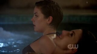 Jessica Lowndes and Jessica Stroup in Bikini on 90210 s03e11