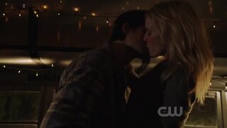 Emma Caulfield in Undies on Life Unexpected s02e07