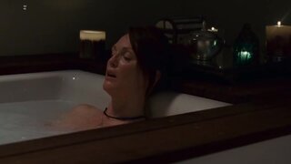 Julianne Moore Nude and Banging in The Kids Are All Right