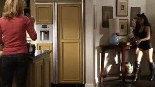 Sarah Hyland on Modern Family S2e6 Halloween episode