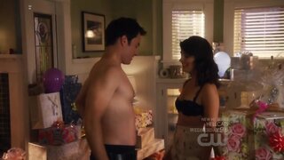 Shiri Appleby in Undies on Life Unexpected s02e01