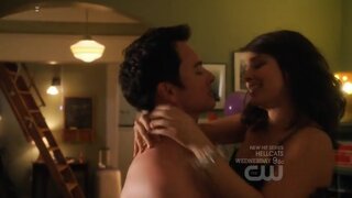 Shiri Appleby in Undies on Life Unexpected s02e01