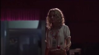 Kate Hudson Exposed Tits in Almost Famous