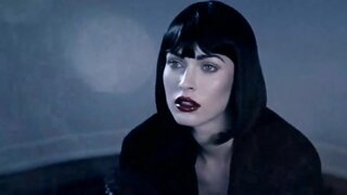 Megan Fox Poses With A Naked Mannequin