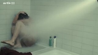 Cecilia Carponi Nude showering in Un Gioco Da Ragazze