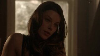 Lauren German in Underwear on Happy Town s01e04
