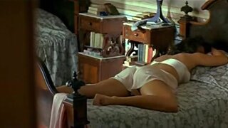 Maribel Verdu Pokers in Bra in Belle Epoque