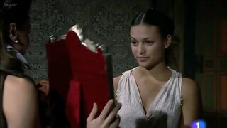 Elisa Mouliaa Naked in Aguila Roja