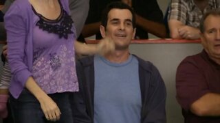 Sofia Vergara on Modern Family S1e7
