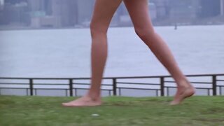 Daryl Hannah Bare Backside in Splash