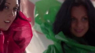 Aneliese Roettger and Melissa Jacobs Nude on Life on Top s1 ep9 Blame it on Brazil