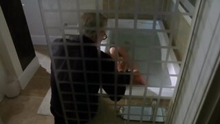 Tania Raymonde Bare Skin in tub on Crash s02e10