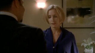Felicity Huffman Cleavage on Desperate Housewives S6e4