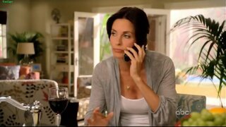 Courteney Cox on Cougar Town s01e07