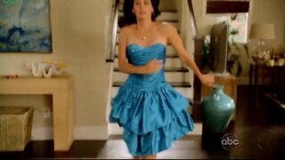 Courteney Cox on Cougar Town s01e07