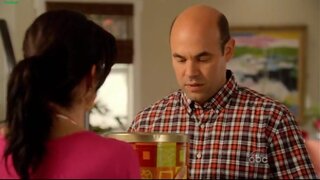 Courteney Cox on Cougar Town s01e07